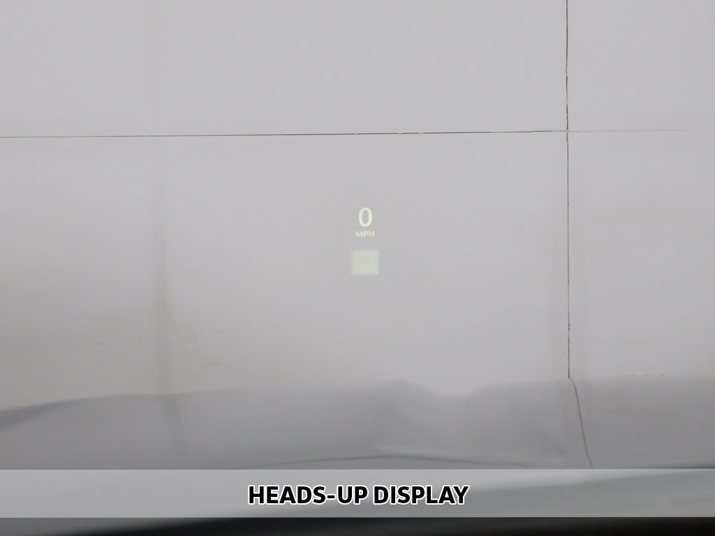 Used 2021 GMC Yukon Denali w/ Denali Premium Package image 8