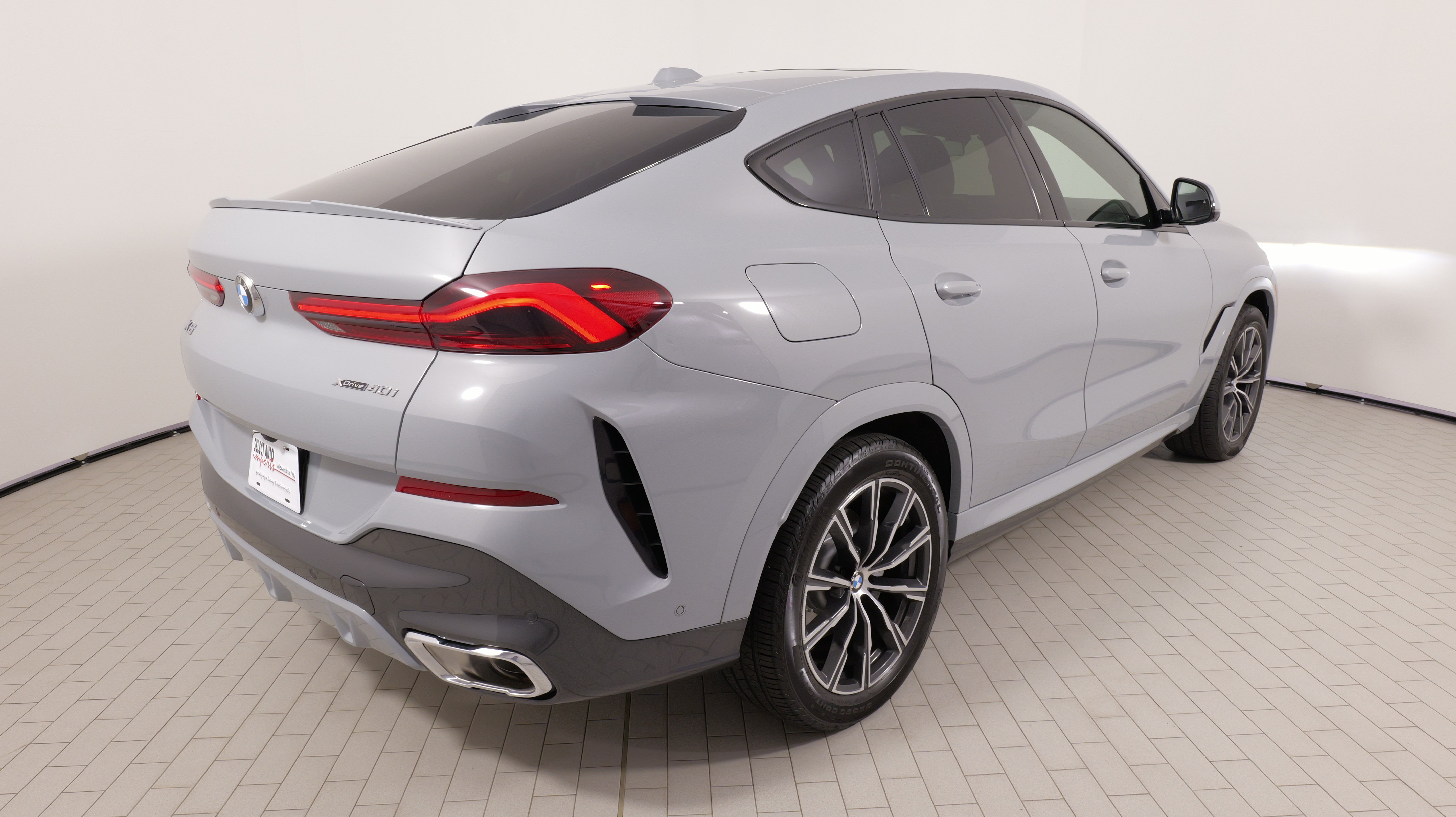 Used 2026 BMW X6 xDrive40i AWD/4WD image 12