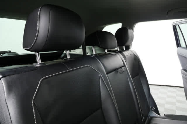 Used 2022 Volkswagen Tiguan SE image 19