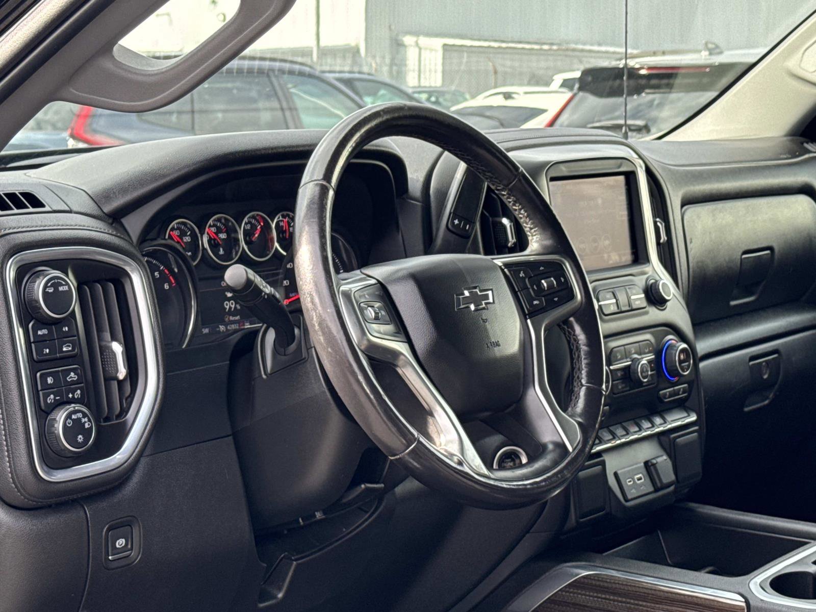 Used 2022 Chevrolet Silverado 1500 RST w/ Bed Protection Package image 12