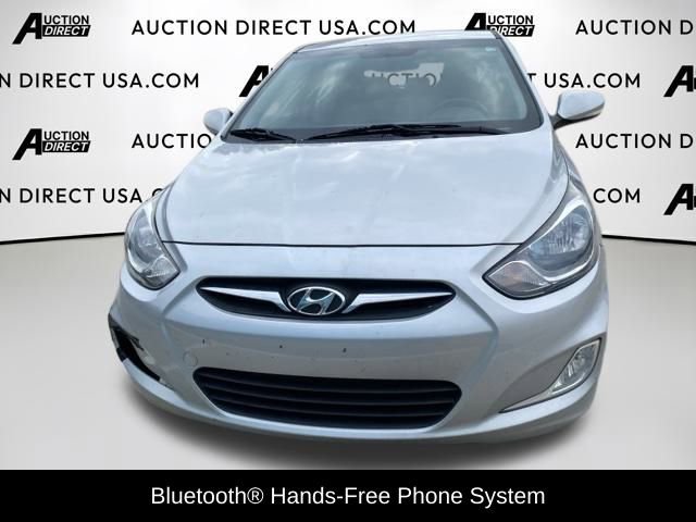 Used 2013 Hyundai Accent SE image 3