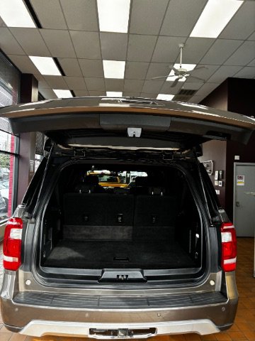 Used 2019 Ford Expedition Max XLT image 12