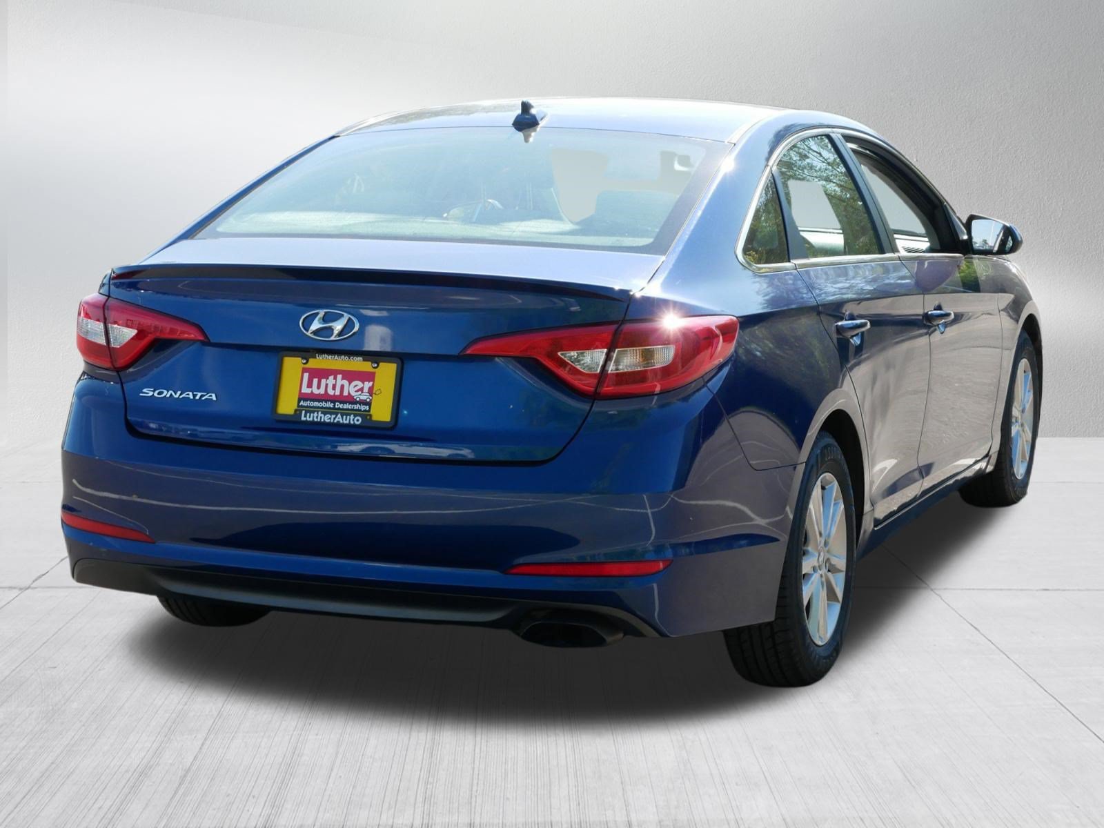 Used 2016 Hyundai Sonata SE FWD image 6