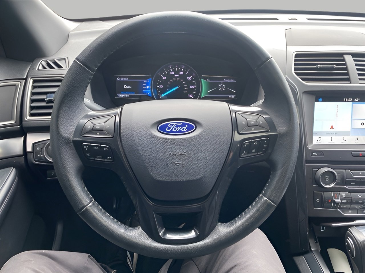 Certified 2018 Ford Explorer XLT w/ Equipment Group 202A image 13