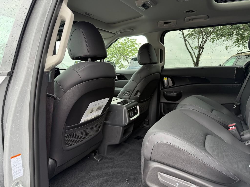 New 2026 Kia Carnival SX Prestige FWD image 27