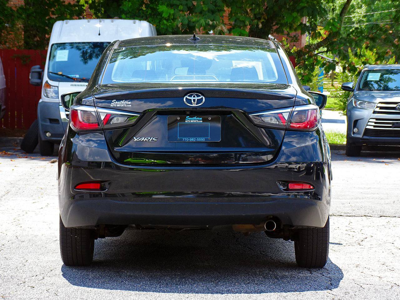 Used 2019 Toyota Yaris LE FWD image 14