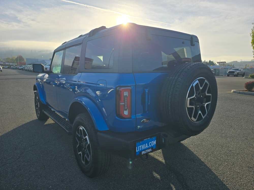 Used 2024 Ford Bronco Outer Banks image 3