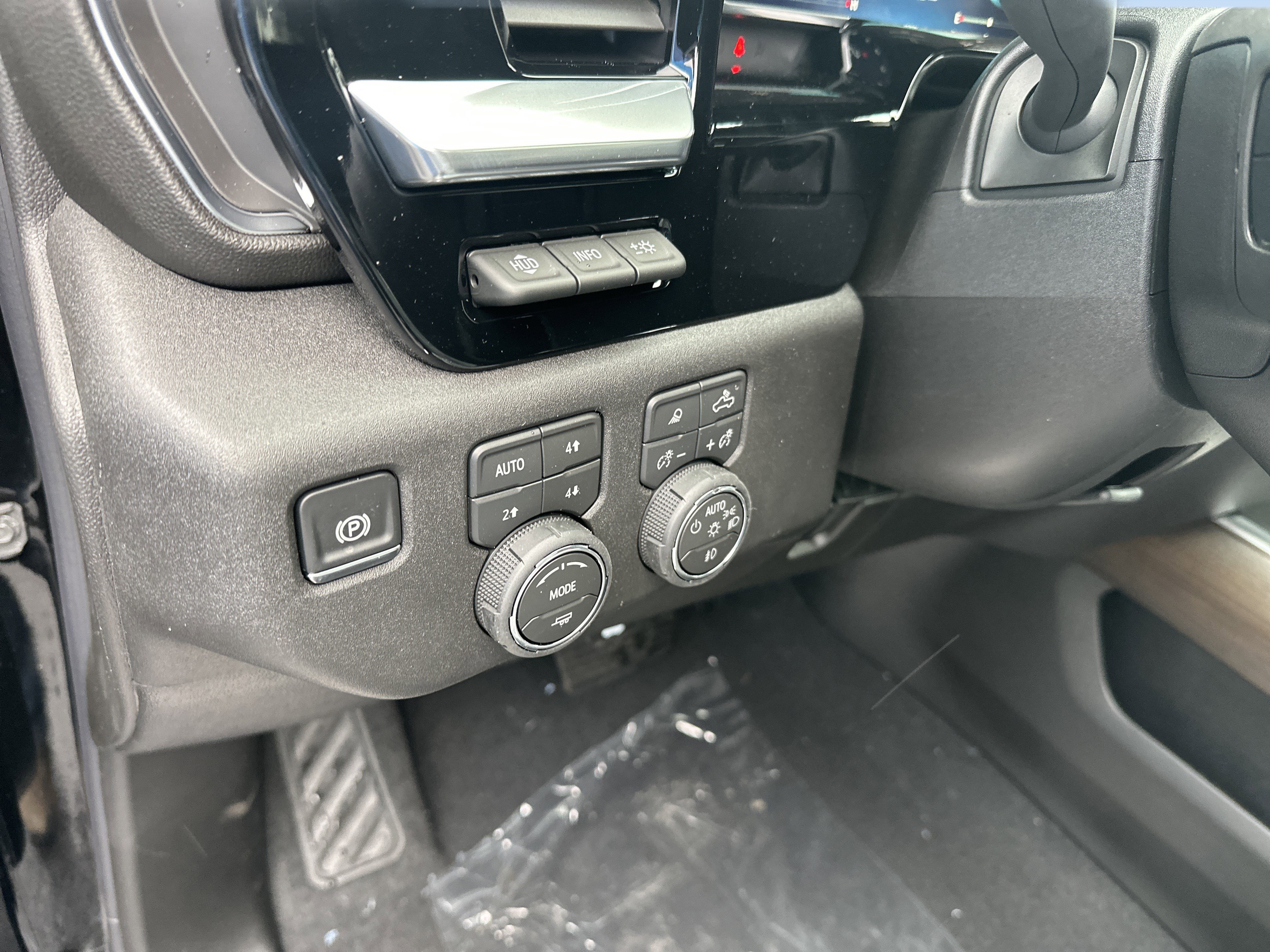 New 2026 Chevrolet Silverado 2500 High Country w/ High Country Premium Package image 9