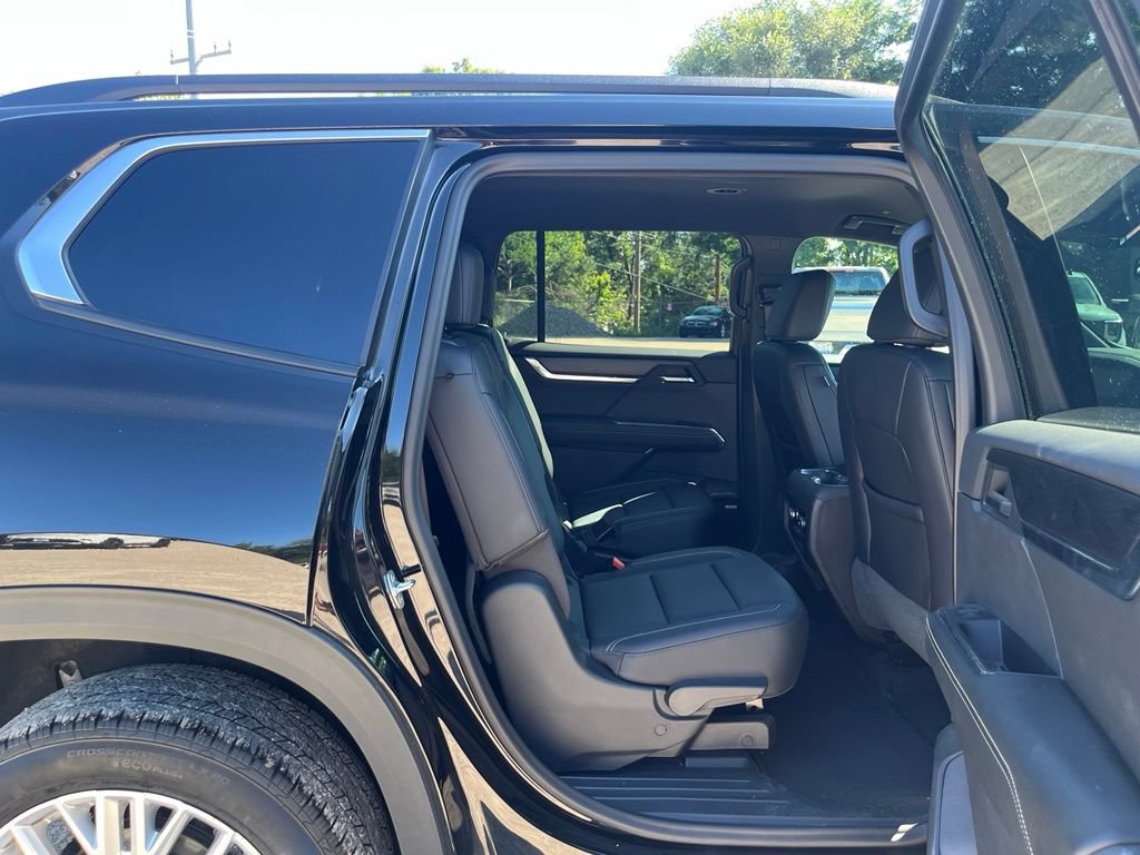 Used 2024 GMC Acadia Elevation FWD image 33