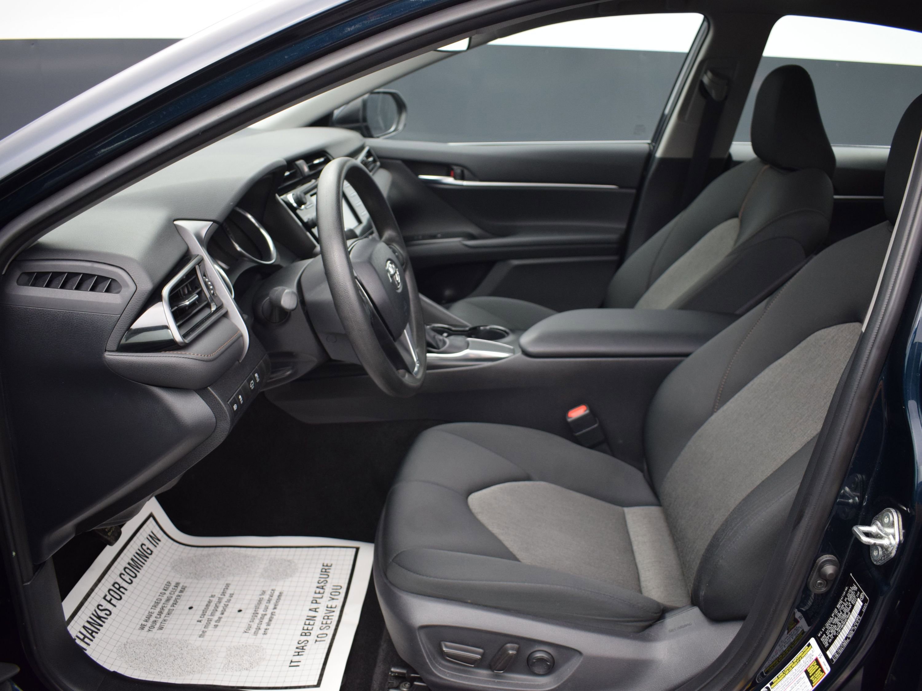 Used 2019 Toyota Camry LE image 13