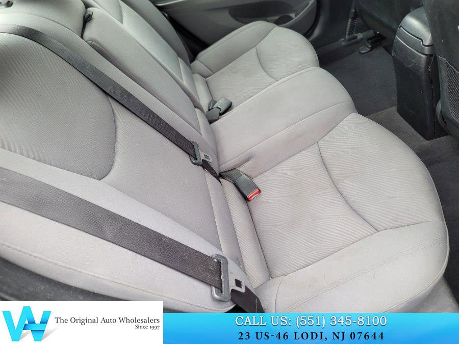 Used 2013 Hyundai Elantra GLS w/ Preferred Pkg image 16