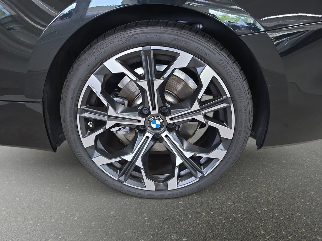 Used 2025 BMW 430i Coupe w/ Convenience Package RWD image 31