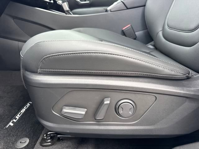 New 2025 Hyundai Tucson XRT image 12