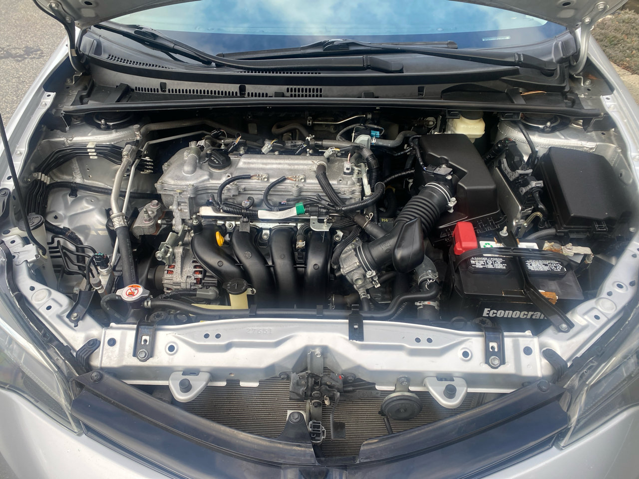 Used 2018 Toyota Corolla LE image 33