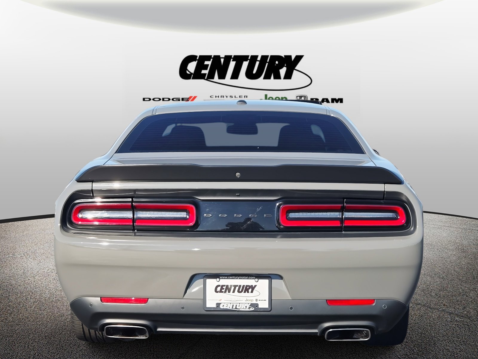 Used 2023 Dodge Challenger R/T w/ Blacktop Package image 5