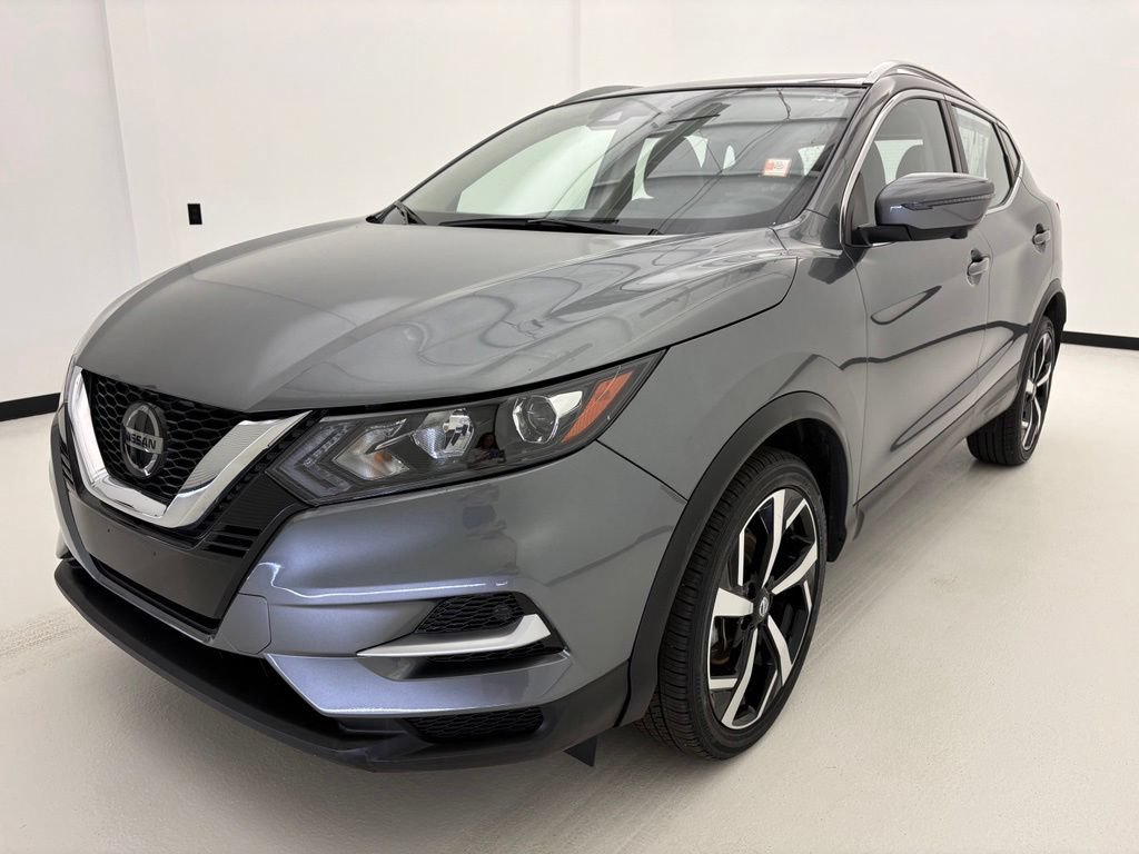 Used 2022 Nissan Rogue Sport SL AWD/4WD image 2