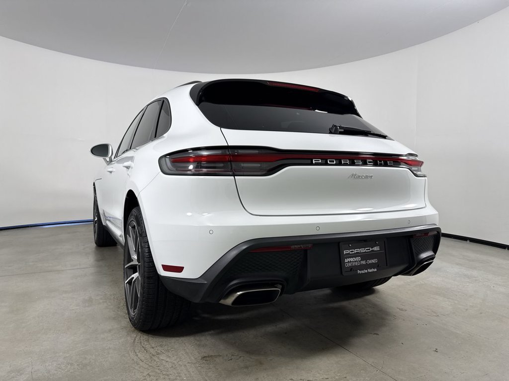Certified 2025 Porsche Macan AWD/4WD image 20
