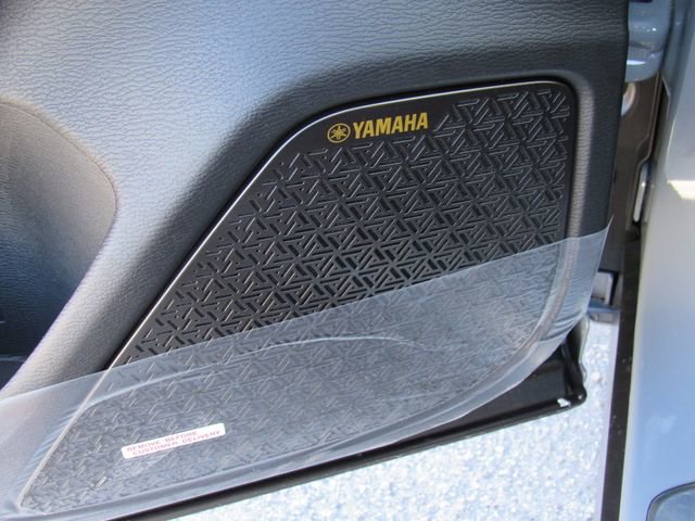 New 2026 Mitsubishi Outlander SEL FWD image 23