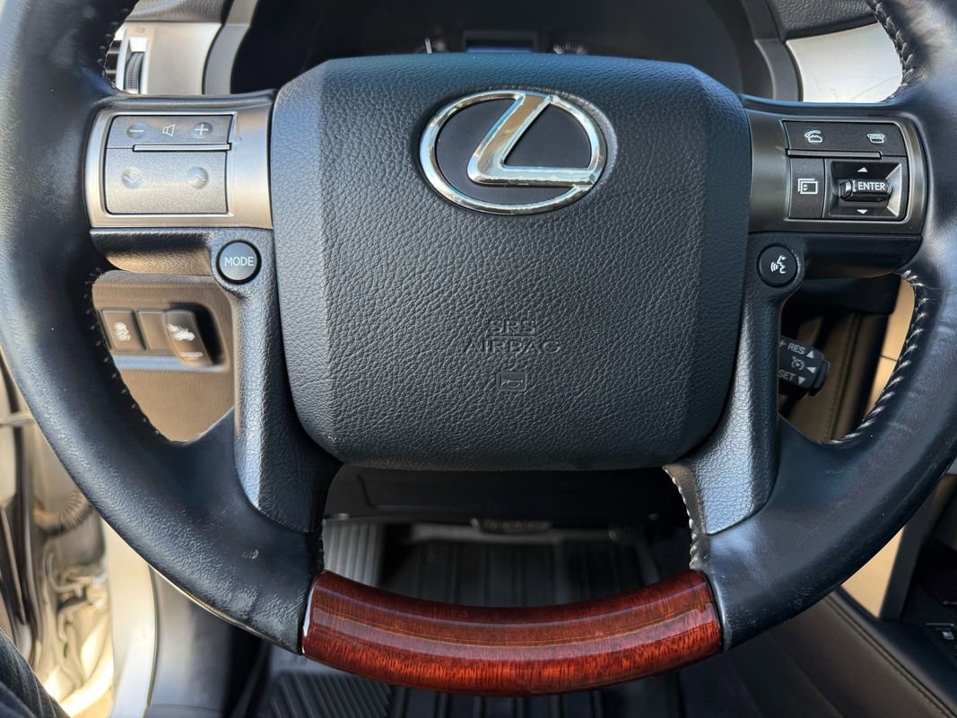Used 2011 Lexus GX 460 image 30