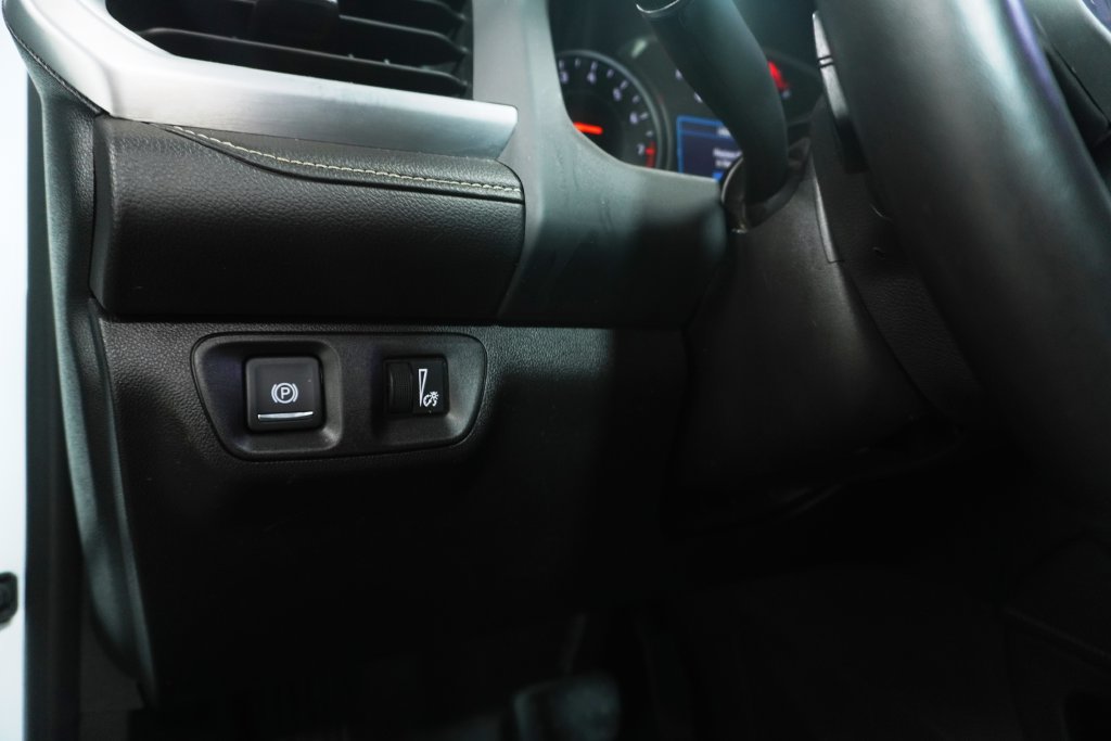 Used 2020 GMC Acadia SLE w/ Driver Convenience Package FWD image 26