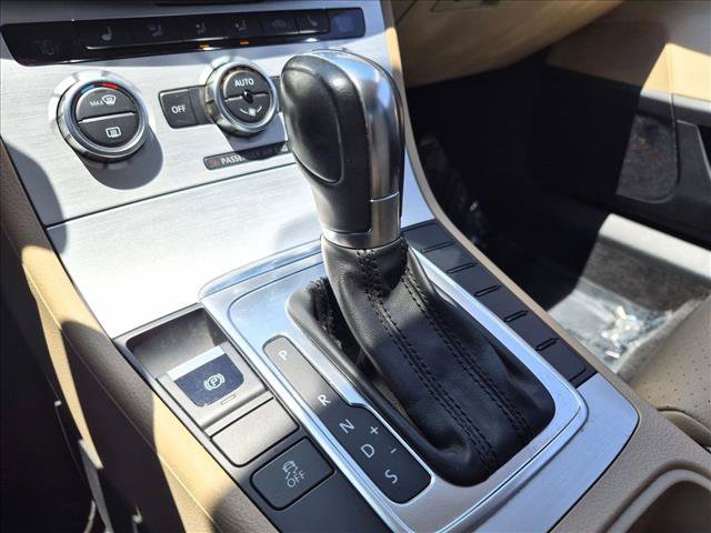 Used 2013 Volkswagen CC R-Line FWD image 17