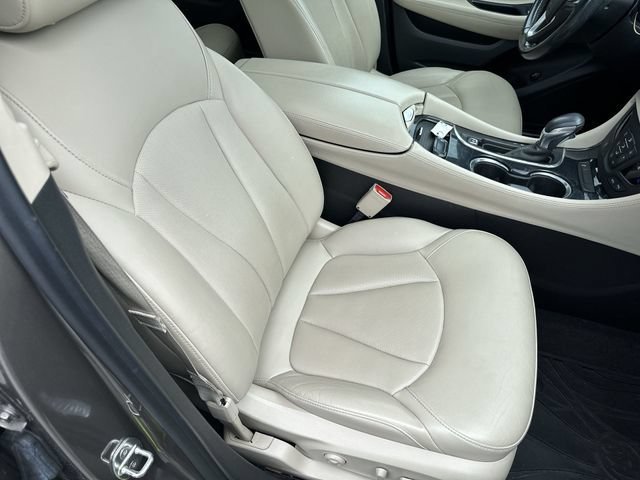 Used 2018 Buick Envision Essence FWD image 27