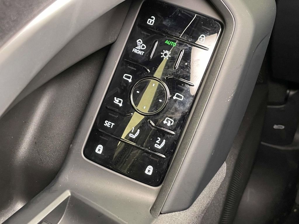 New 2025 Audi SQ5 Premium Plus image 36