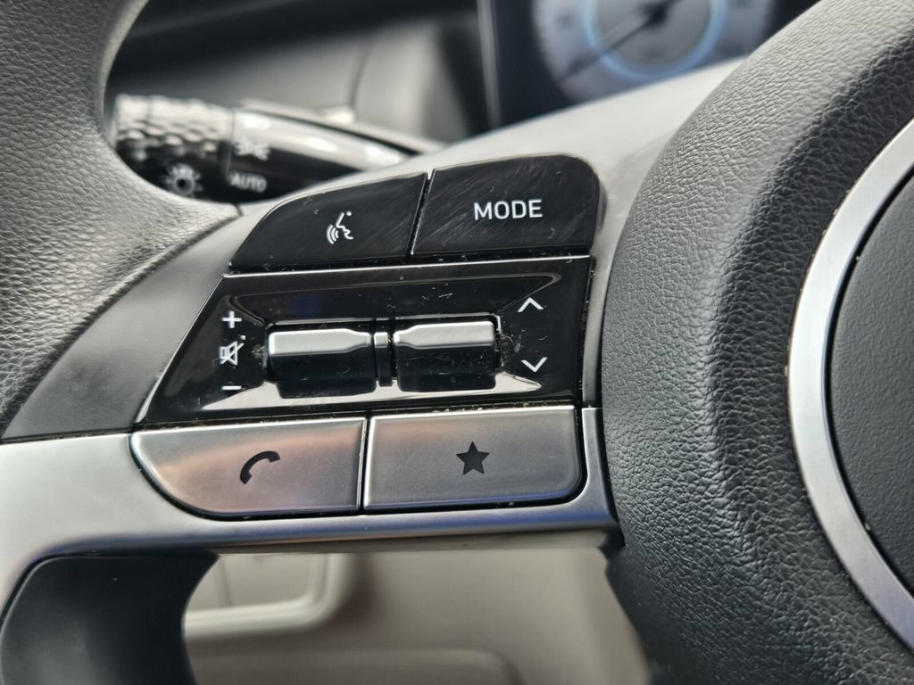 Certified 2024 Hyundai Tucson SE FWD image 21