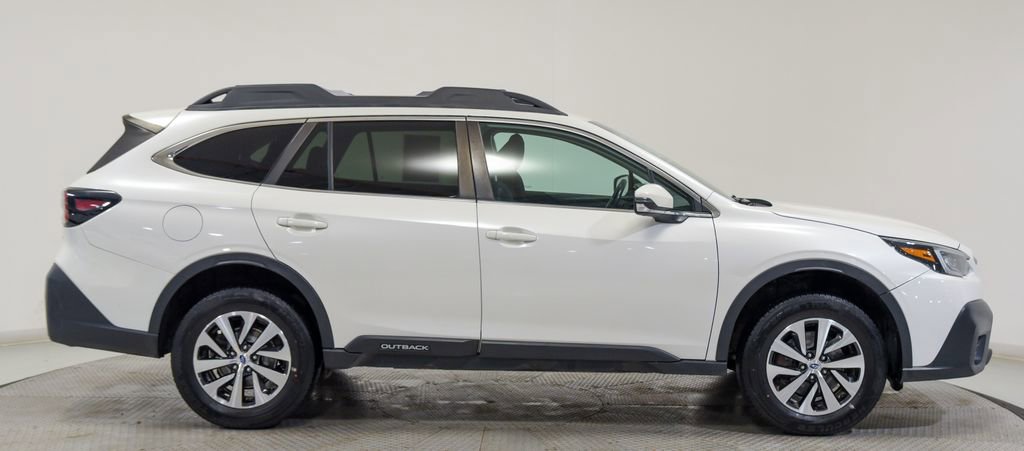 Used 2021 Subaru Outback Premium image 11