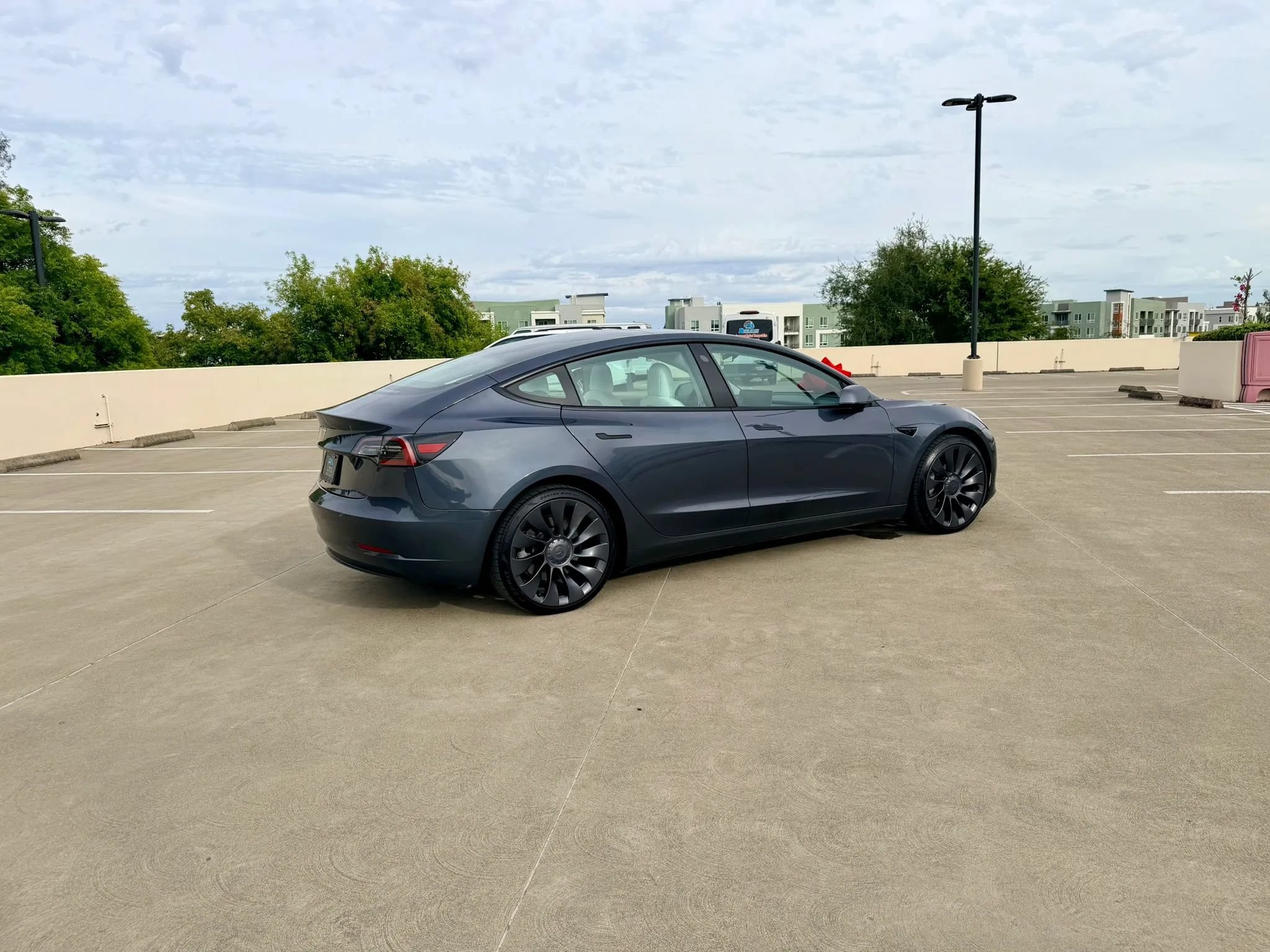 Used 2021 Tesla Model 3 Long Range AWD/4WD image 4