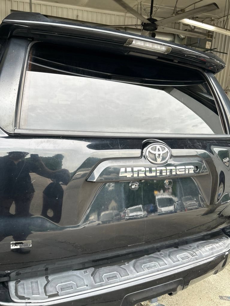 Used 2015 Toyota 4Runner SR5 AWD/4WD image 7