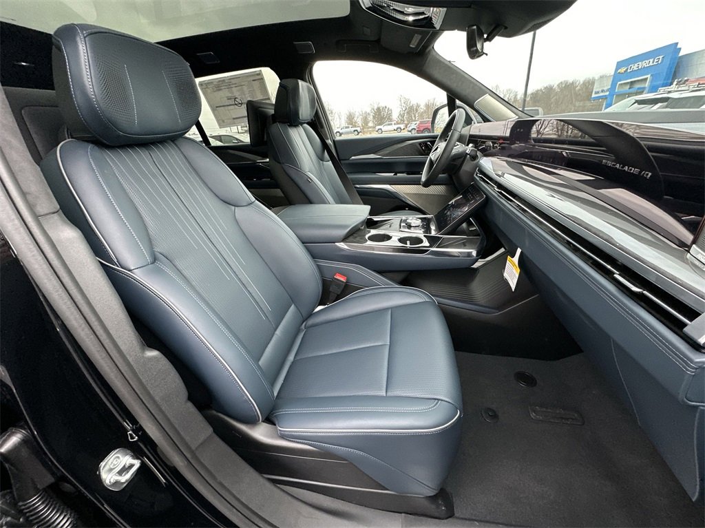 New 2025 Cadillac Escalade IQ Sport 2 image 26