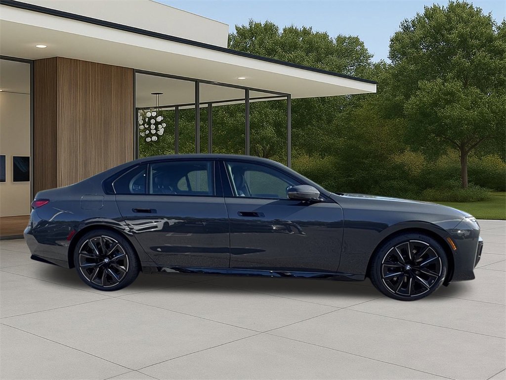 New 2026 BMW 740i image 6