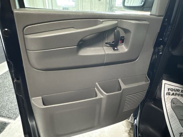 Used 2013 Chevrolet Express 1500 LS image 19