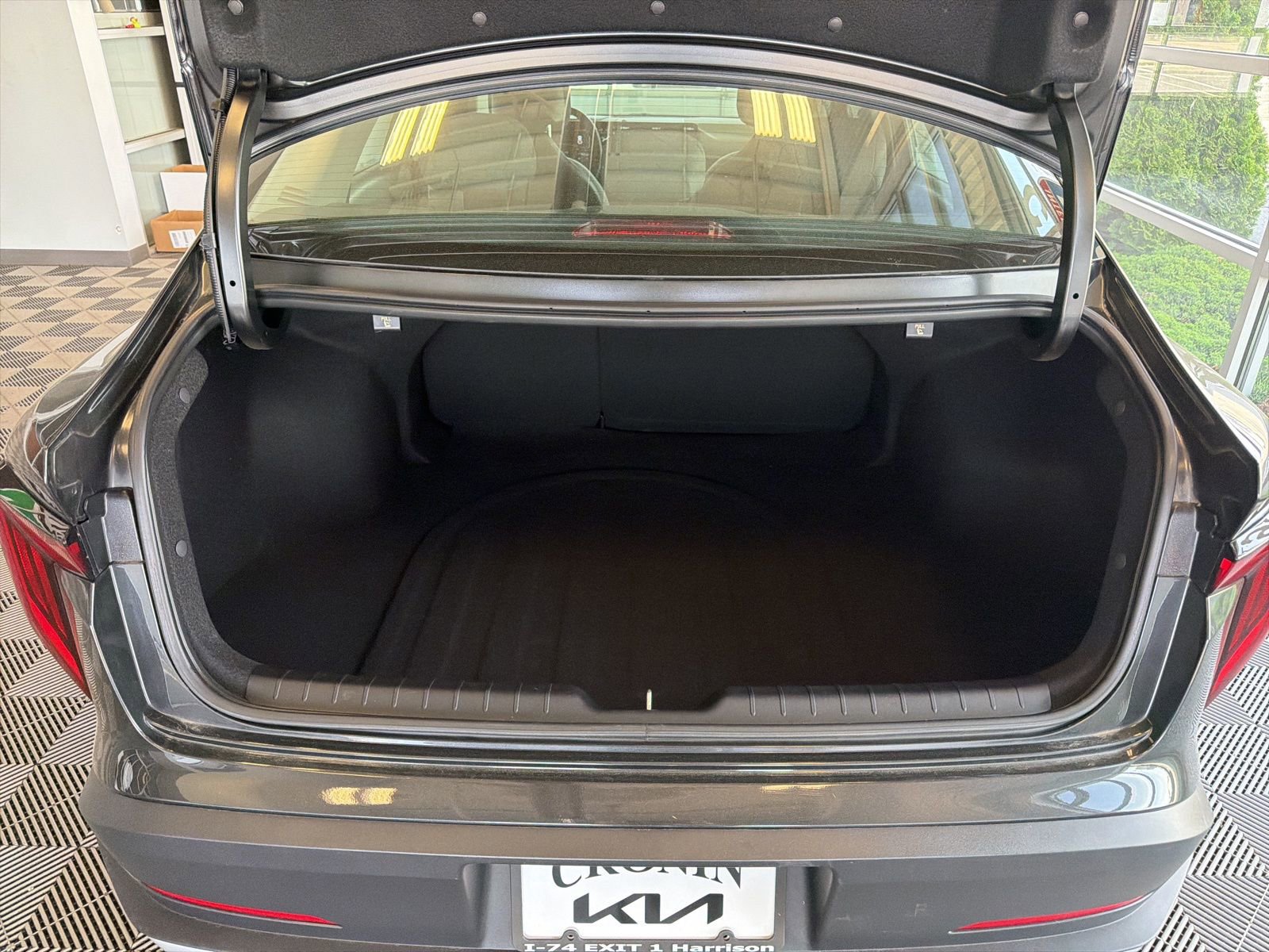 Used 2025 Kia K4 EX image 11