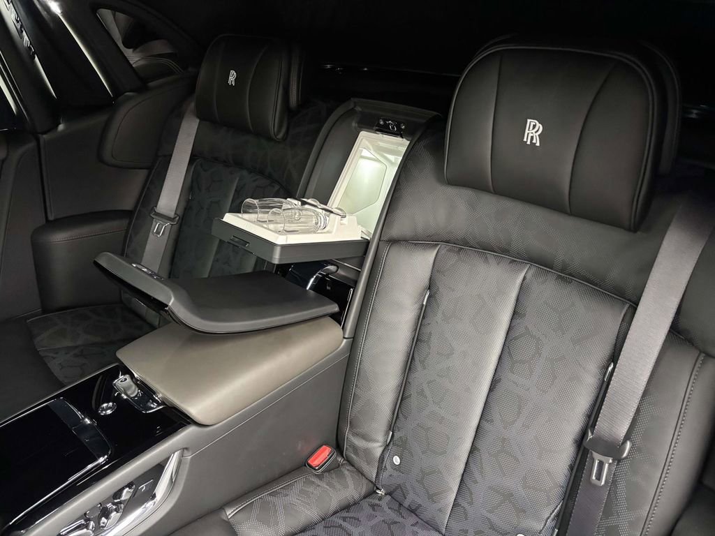 New 2026 Rolls-Royce Phantom Sedan image 29