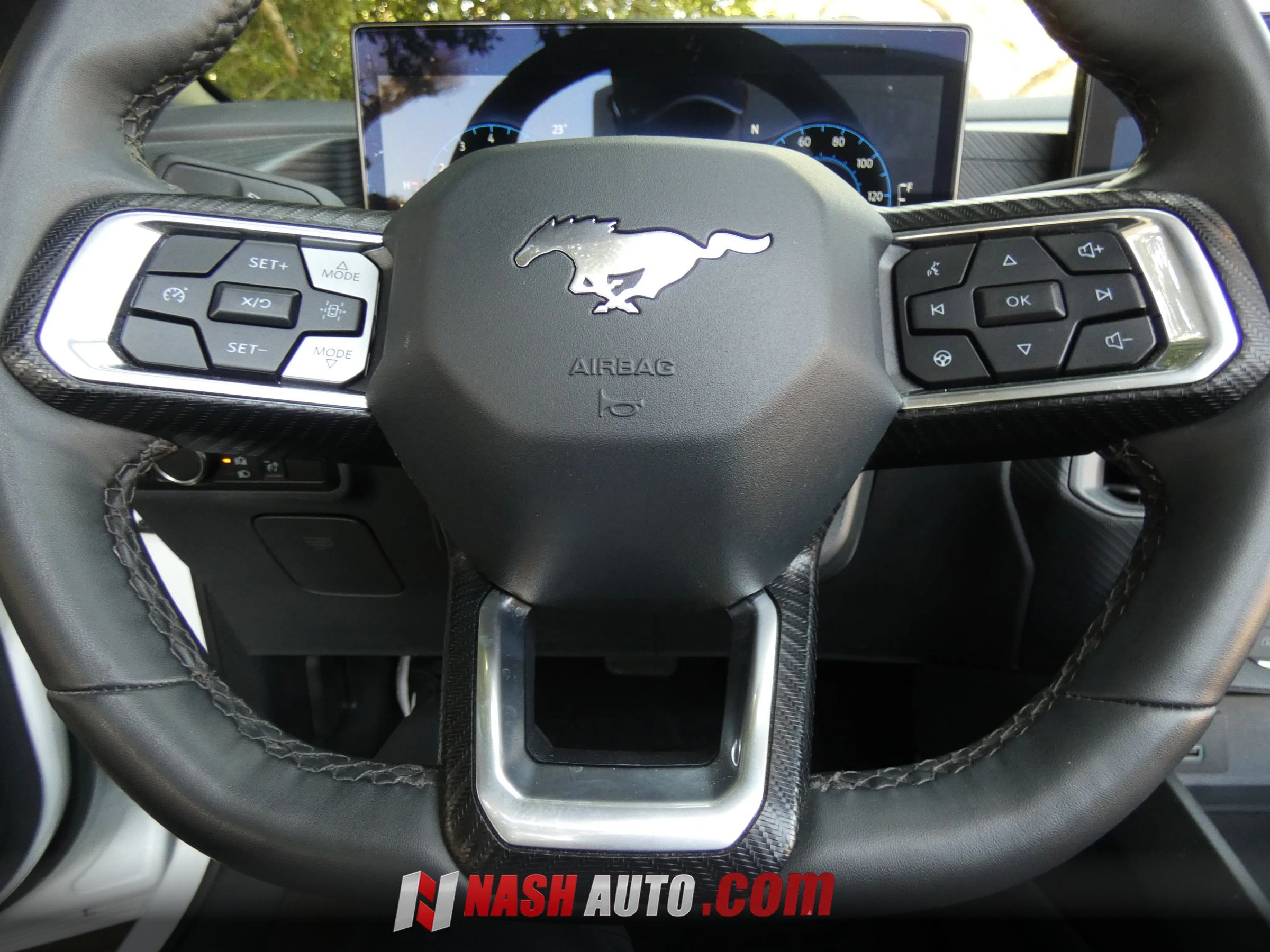 Used 2024 Ford Mustang Convertible RWD image 53