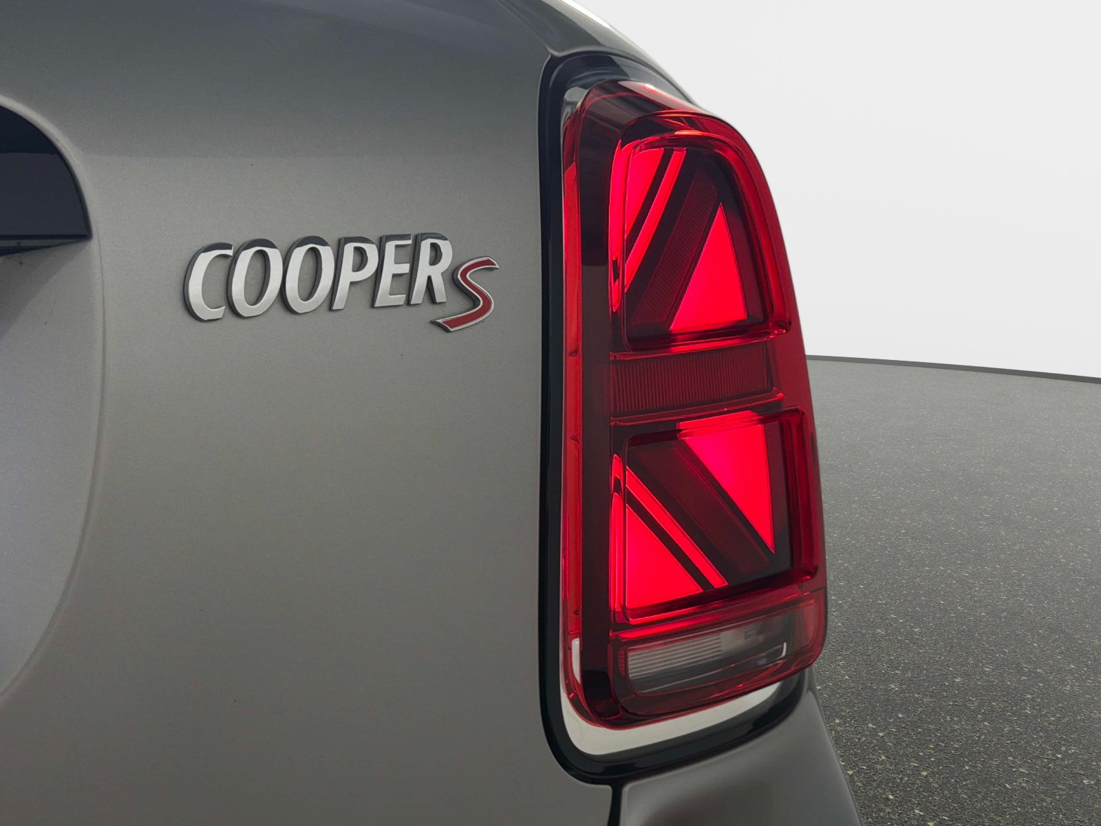 Used 2024 MINI Cooper Countryman S FWD image 19