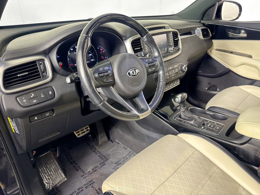 Used 2016 Kia Sorento SX w/ SXL Technology Package image 9