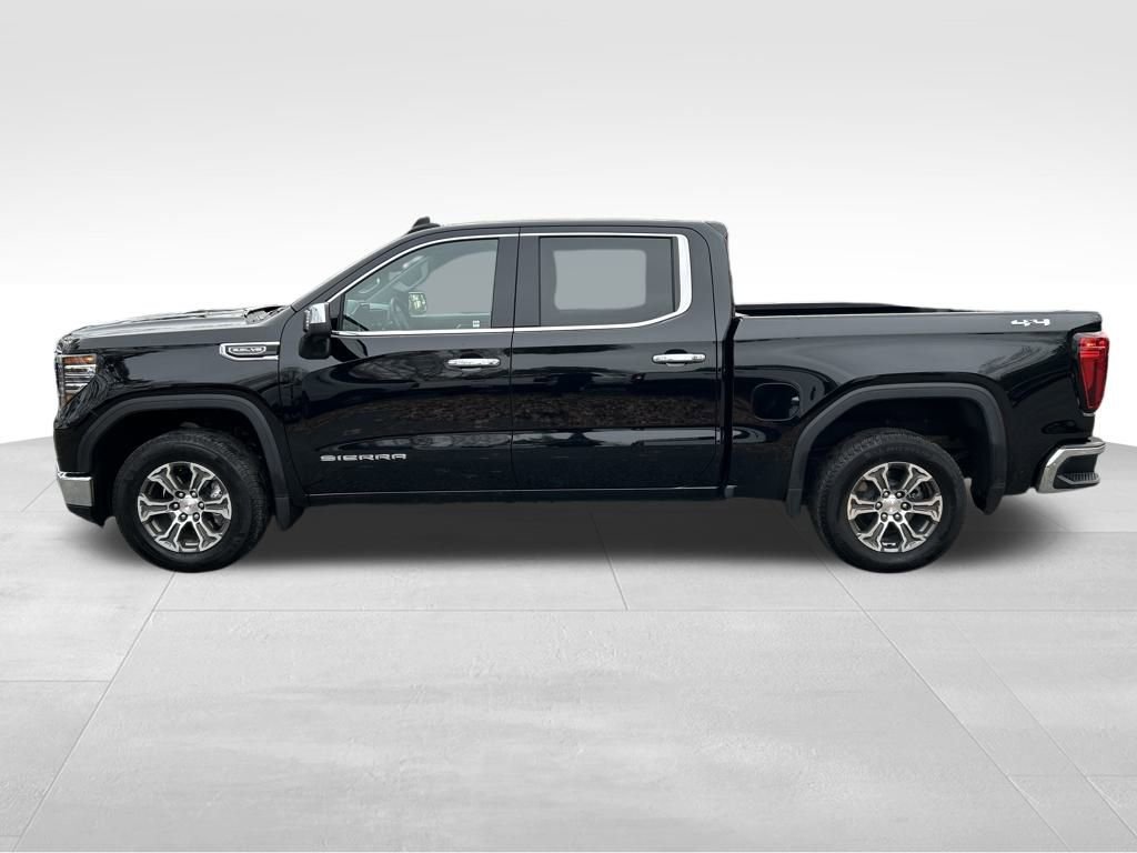 Used 2025 GMC Sierra 1500 SLT image 2