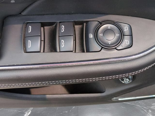 Certified 2021 Buick Envision Avenir w/ Technology Package II AWD/4WD image 24