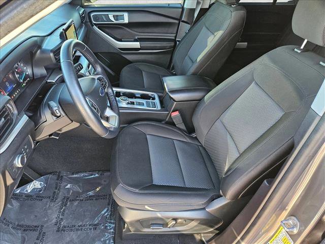 Used 2022 Ford Explorer XLT image 15
