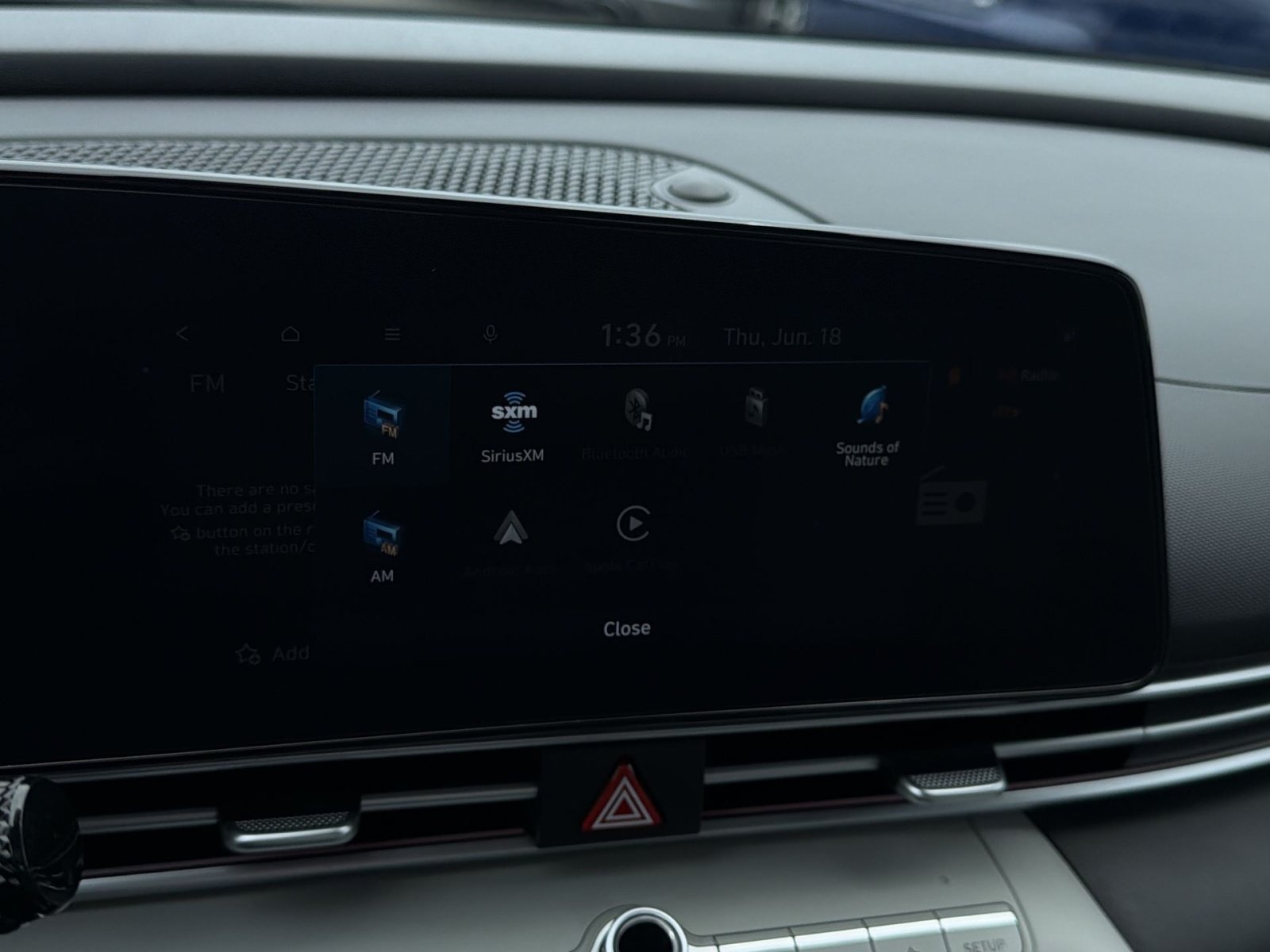 Certified 2024 Hyundai Elantra Limited FWD image 18