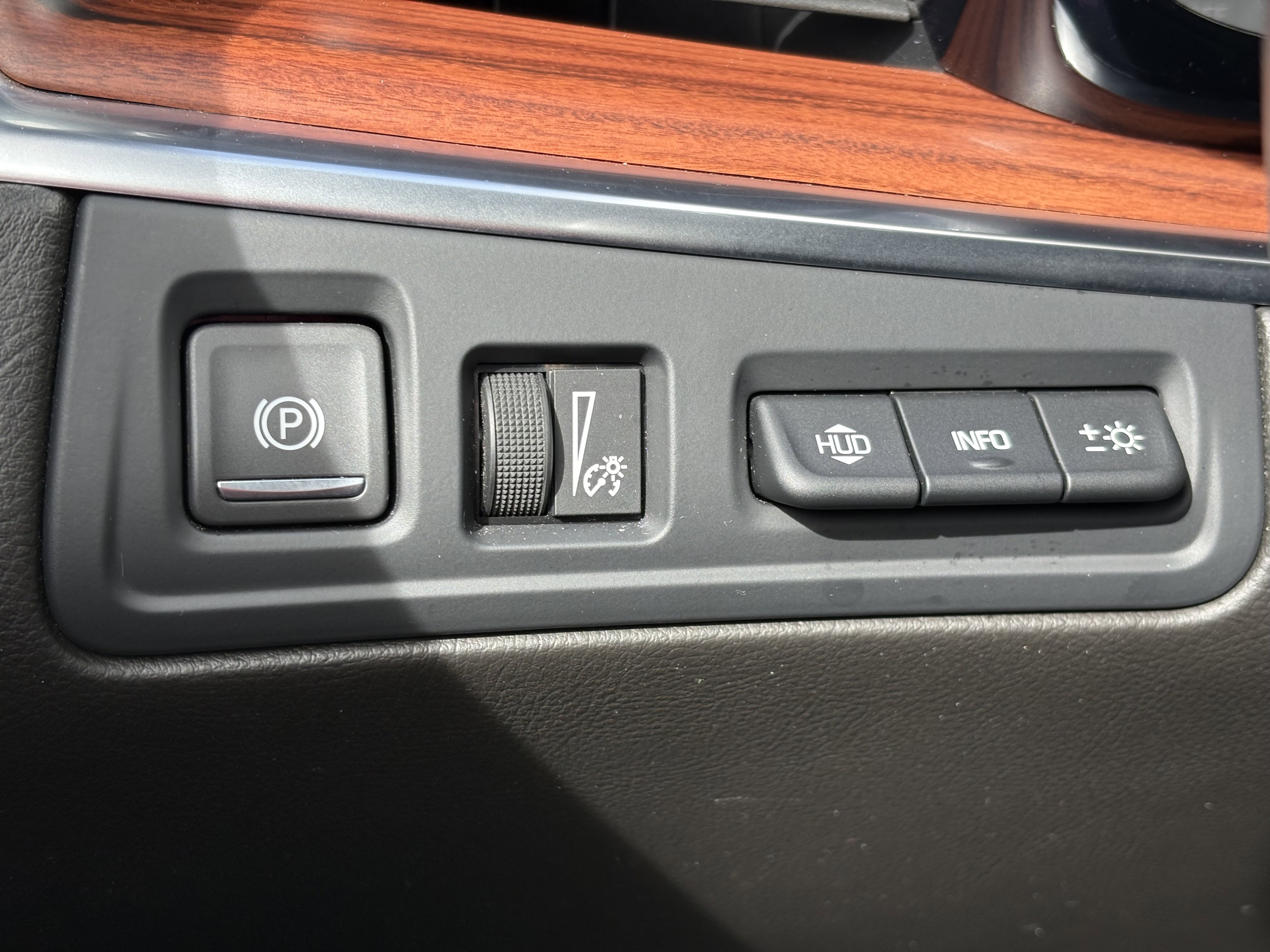 Certified 2023 Cadillac XT5 Premium Luxury w/ Technology Package image 29