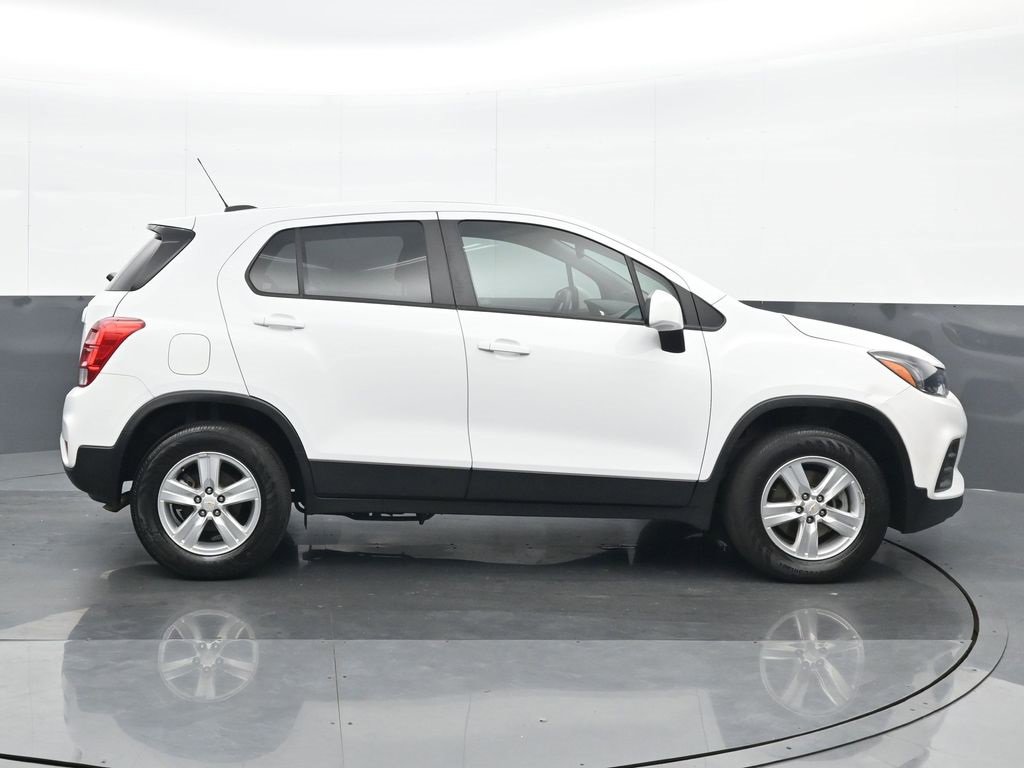Used 2021 Chevrolet Trax LS w/ LPO, Cargo Package image 7
