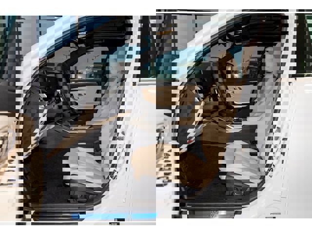 New 2026 BMW 330i xDrive Sedan w/ Convenience Package image 58