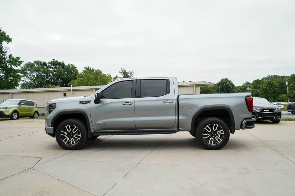 Used 2024 GMC Sierra 1500 AT4 w/ Technology Package AWD/4WD image 25