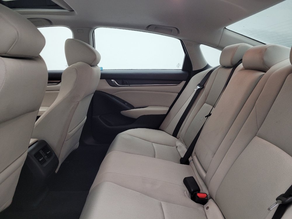 Used 2018 Honda Accord EX image 18