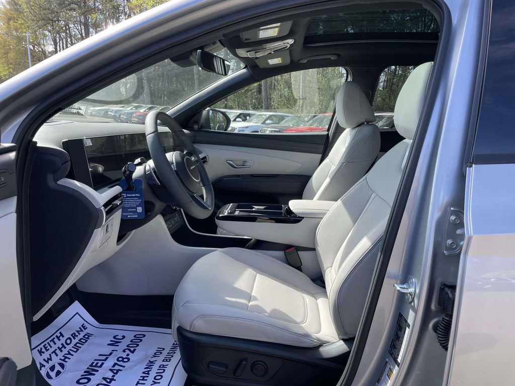 New 2026 Hyundai Tucson Limited image 17