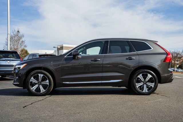 Used 2023 Volvo XC60 T8 Plus image 4